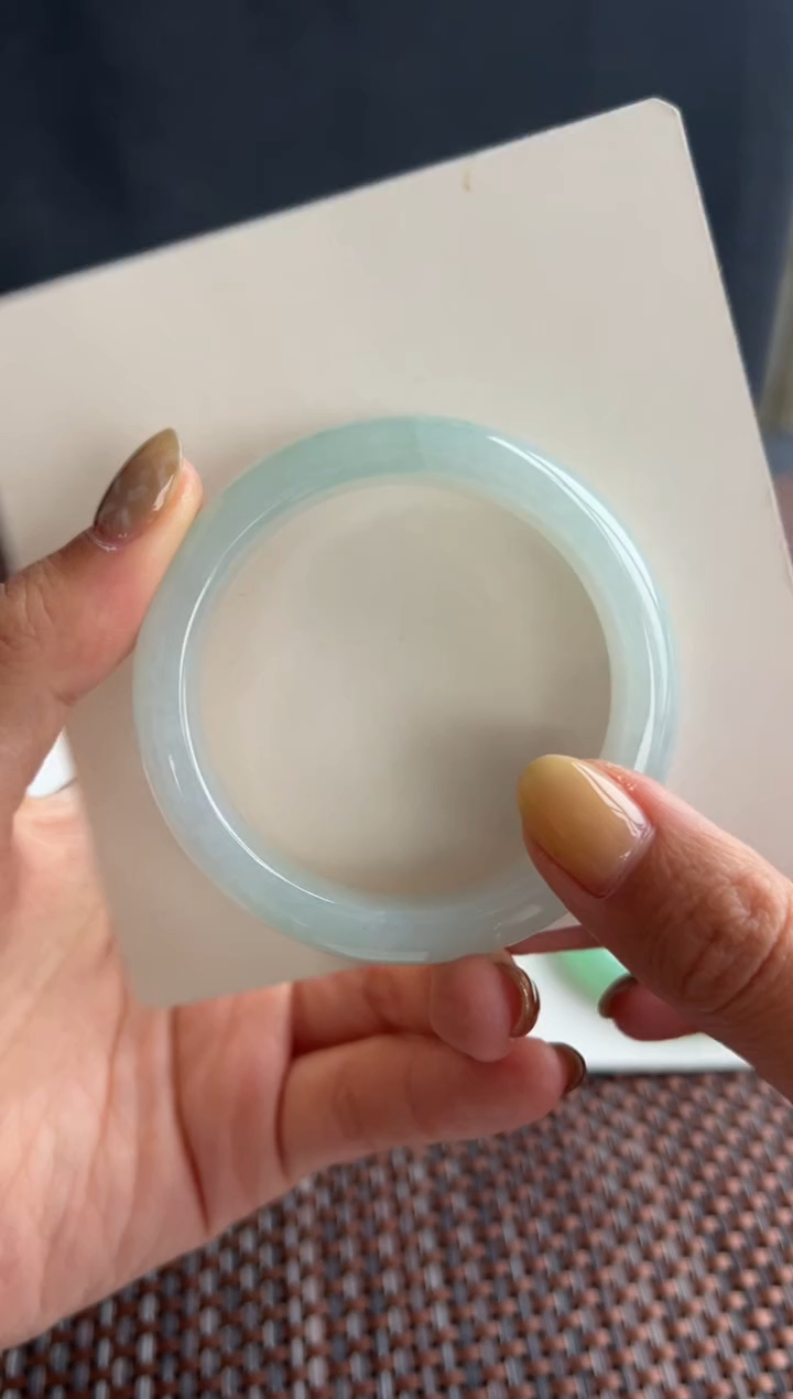 【闪购商品】翡翠手镯未镶嵌49号52.3*12.3*7.6