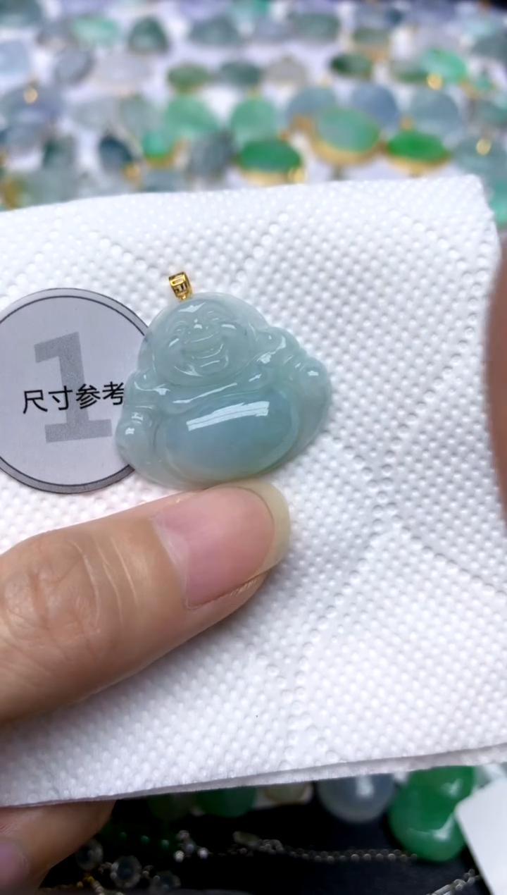 颈饰18K金镶嵌翡翠天然A货翡翠