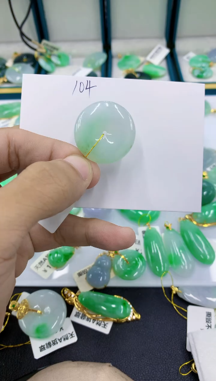 颈饰未镶嵌翡翠11111111