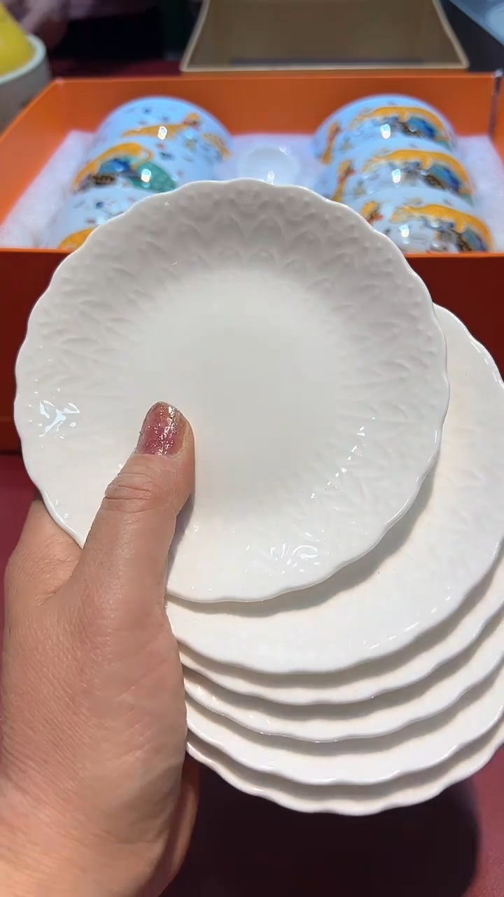 【闪购商品】瓷片锅碗瓢盆一件不剩