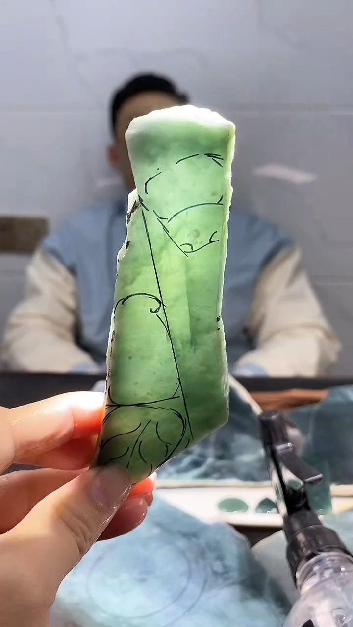 【闪购商品】翡翠挂件未镶嵌然翡翠A货110