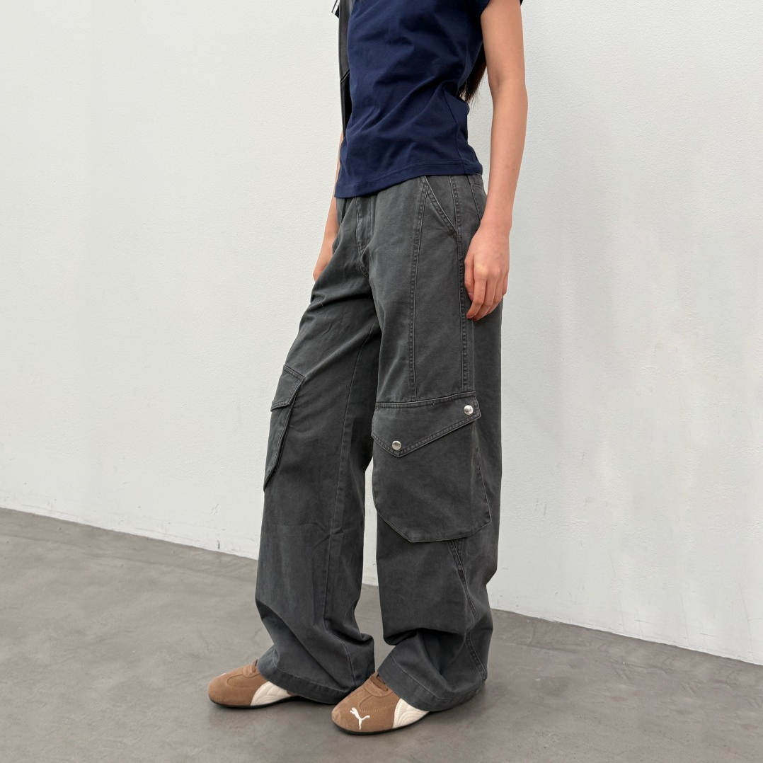 roaringwild a arch 碳灰色/棕色水洗宽松直筒绑带工装裤