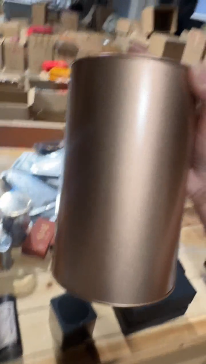 一个人的茶半斤···