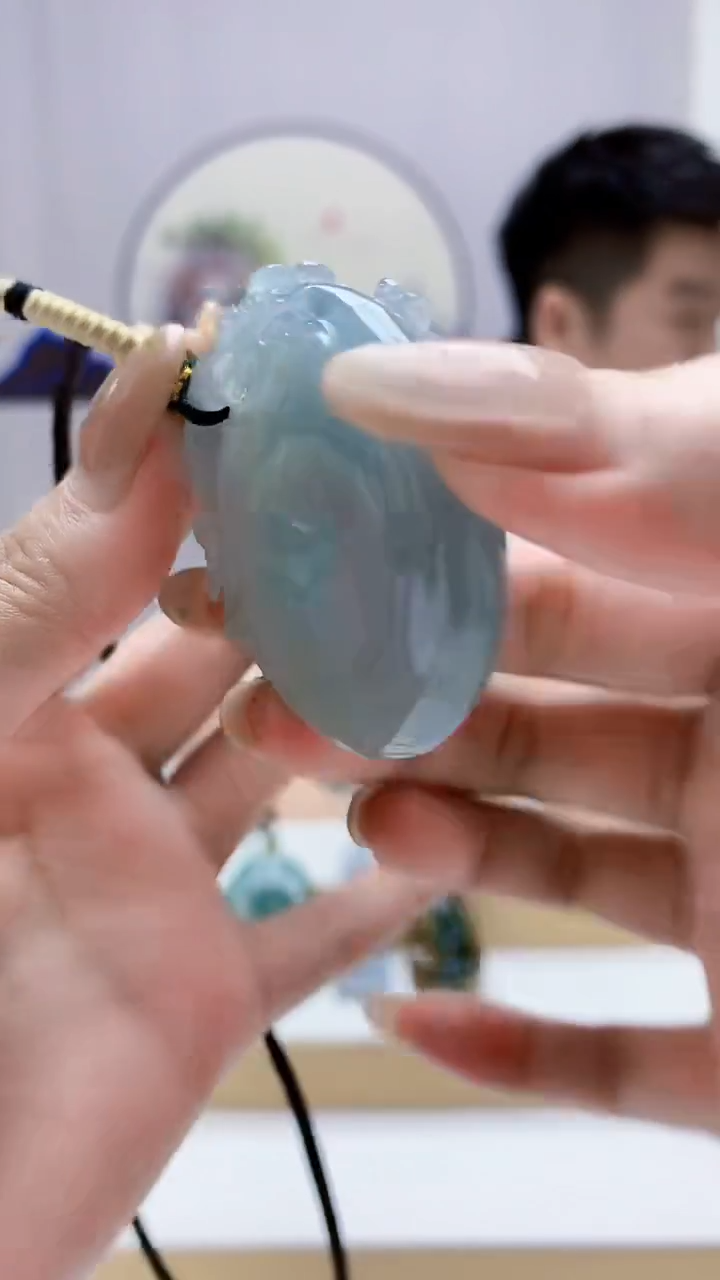 未镶嵌定制翡翠云*月5028MM-毛货挂件 