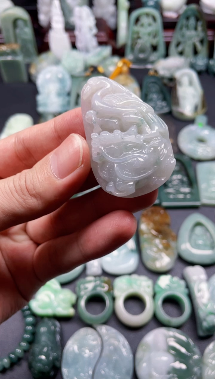 颈饰未镶嵌翡翠12  天然翡翠a货