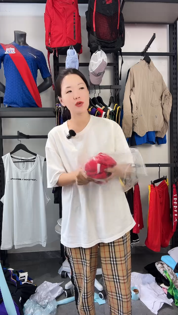 261·编码 瑕疵款直播间过款为准 尺码·