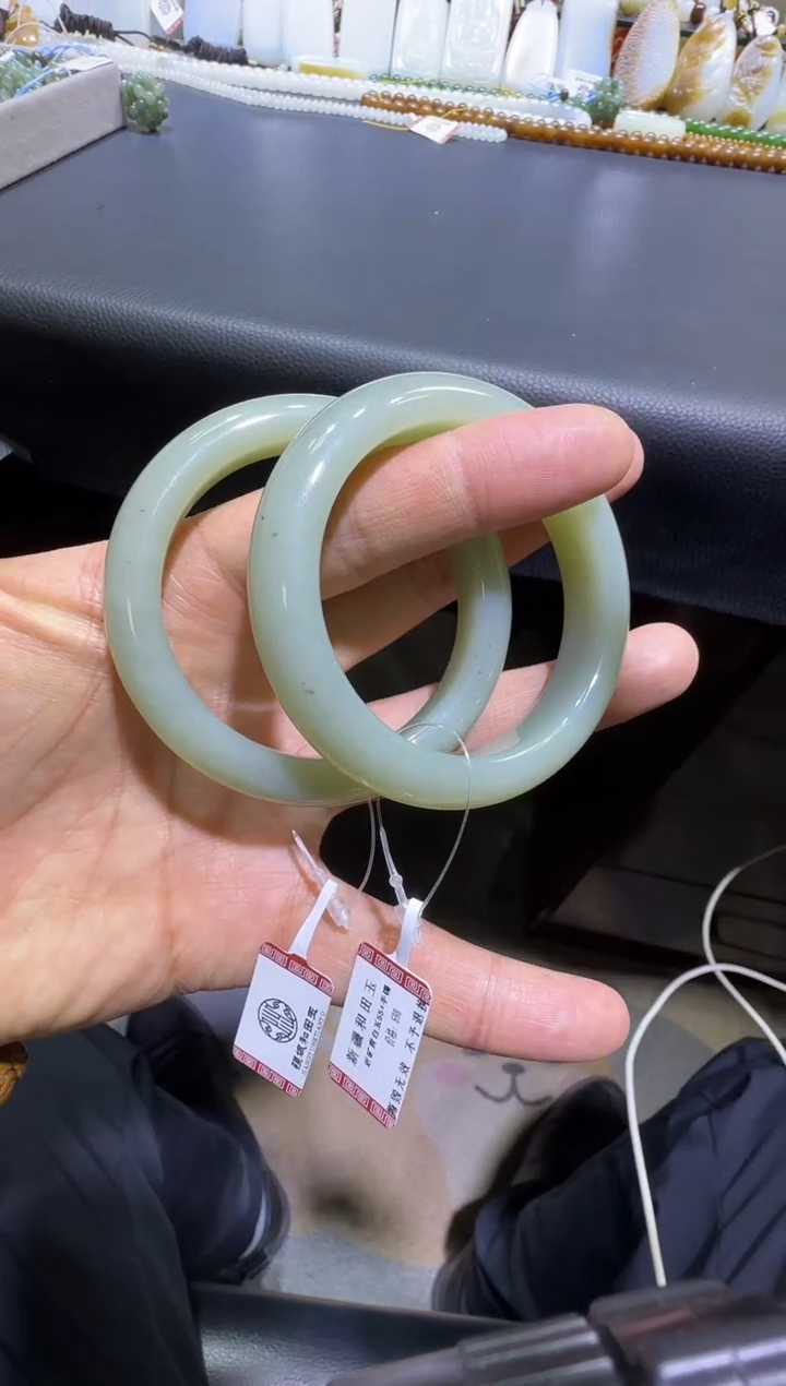 未镶嵌手镯和田玉（糖玉）近矿青白玉54+多样性发货（产地直发）