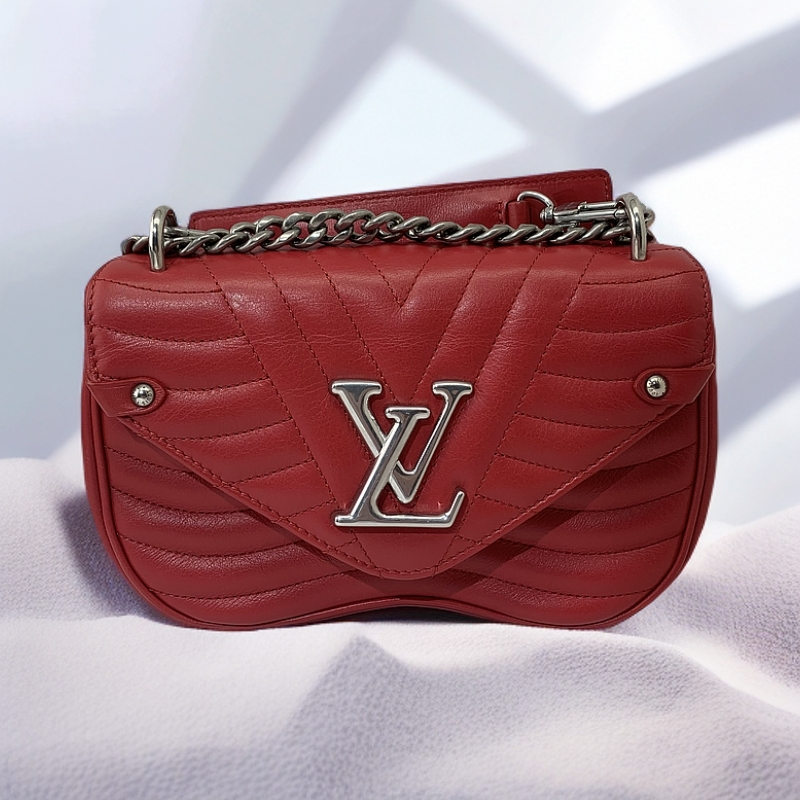 99新 LouisVuitton/路易威登 99新单肩包时尚实用红色经典款式