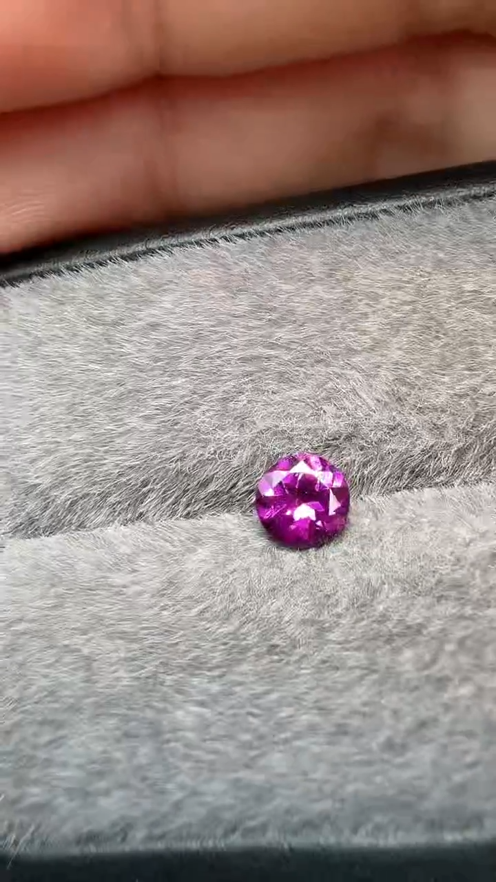 【闪购商品】石榴石（紫牙乌）裸石未镶嵌0.9ct-A612-1p