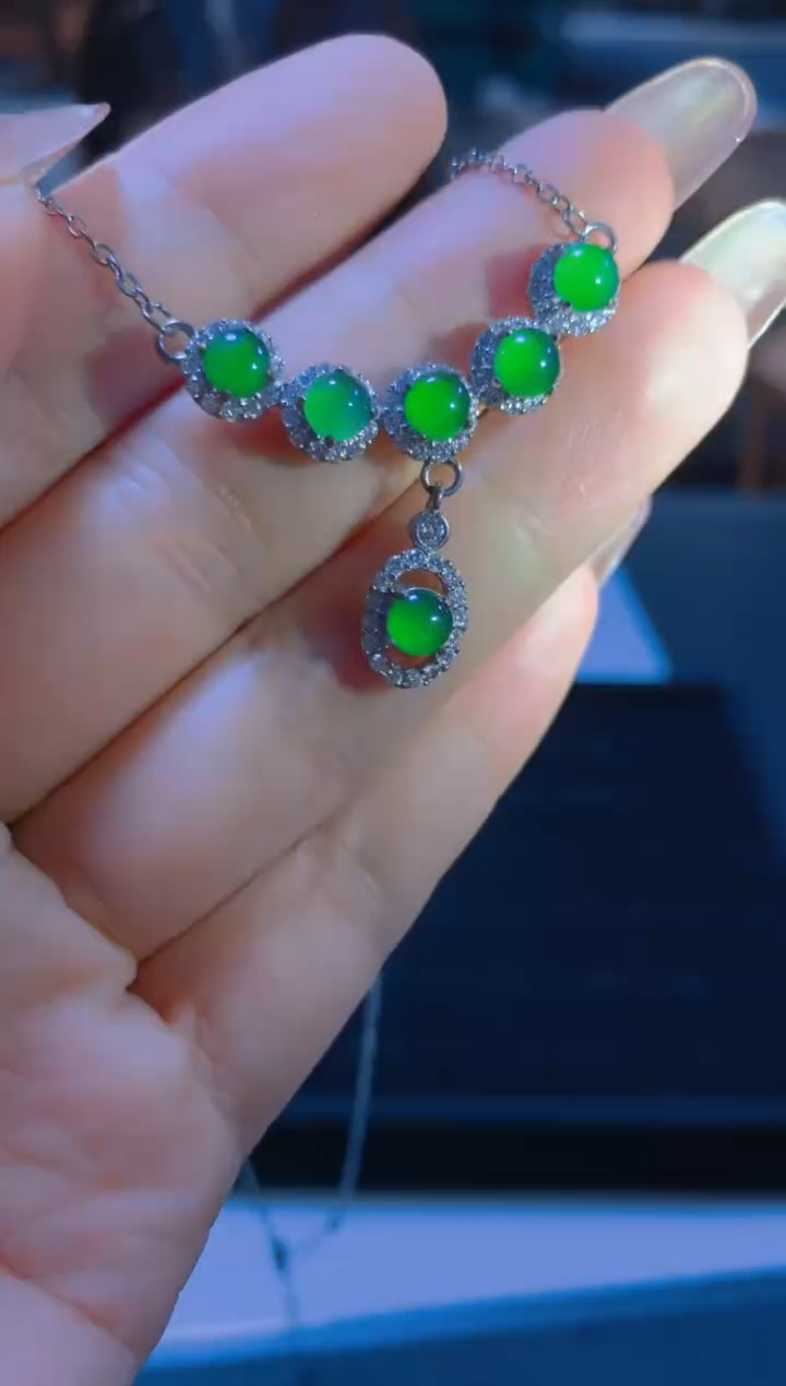 颈饰未镶嵌翡翠多样性发一