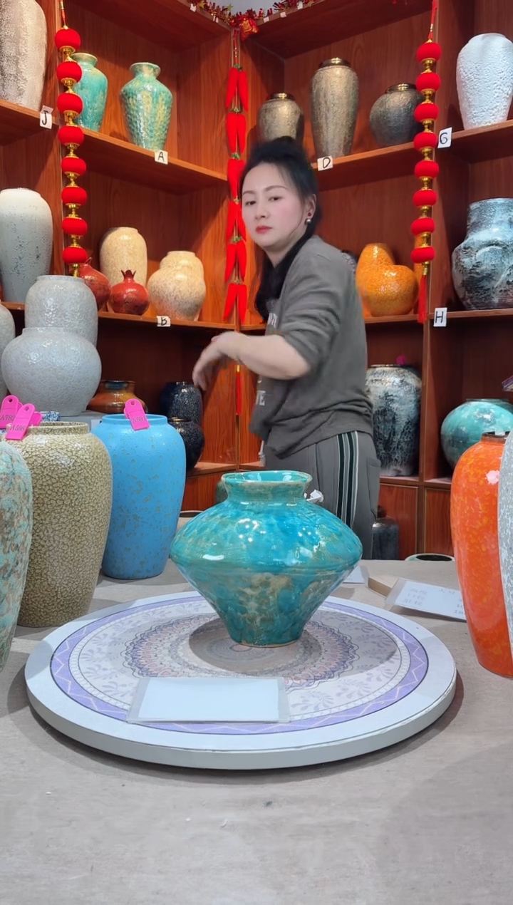 【闪购商品】瓶 精品陶瓷花瓶 无花 新品彩陶 小号