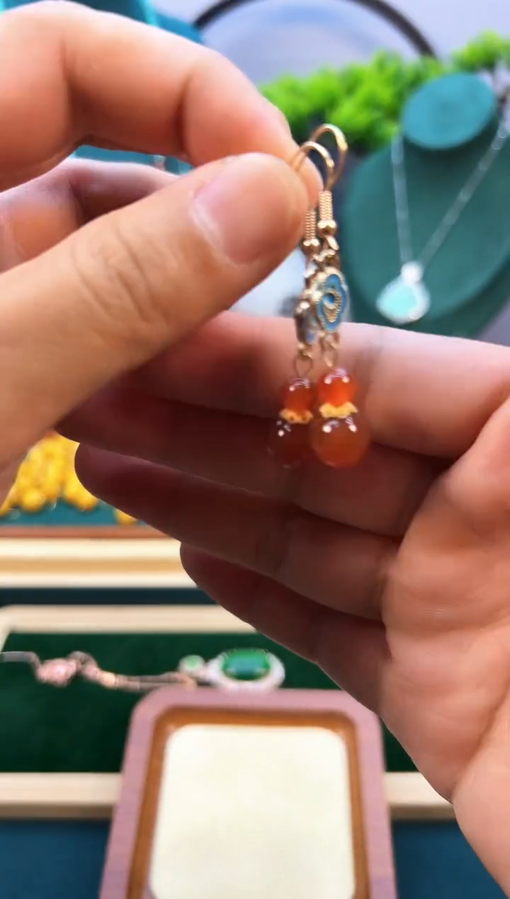 南红玛瑙14K金镶嵌耳饰E470        