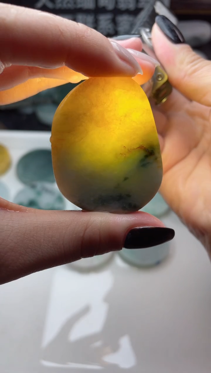 【闪购商品】翡翠颈饰未镶嵌2690......