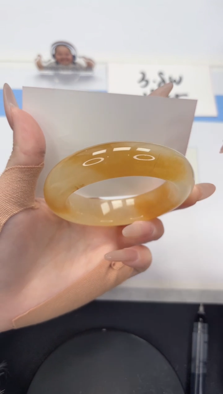 【闪购商品】石英质玉手镯未镶嵌A371-55.7