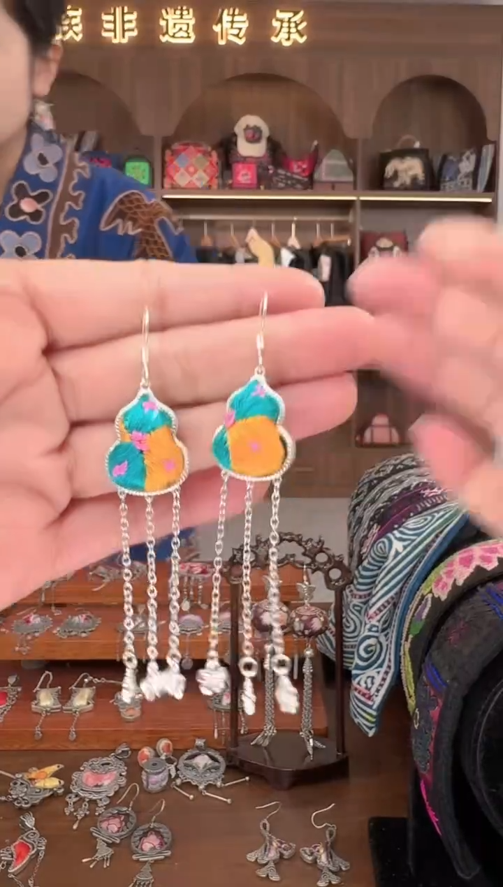 【闪购商品】织绣扶光苗绣传承112