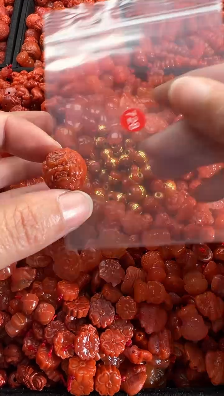 【闪购商品】南红玛瑙颈饰未镶嵌1