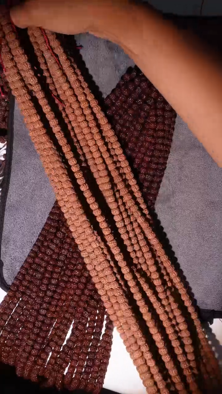 金刚菩提吊坠9mm原生态初盘龙藏式108长串