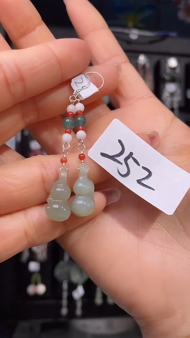 未镶嵌和田玉耳饰喜欢拍