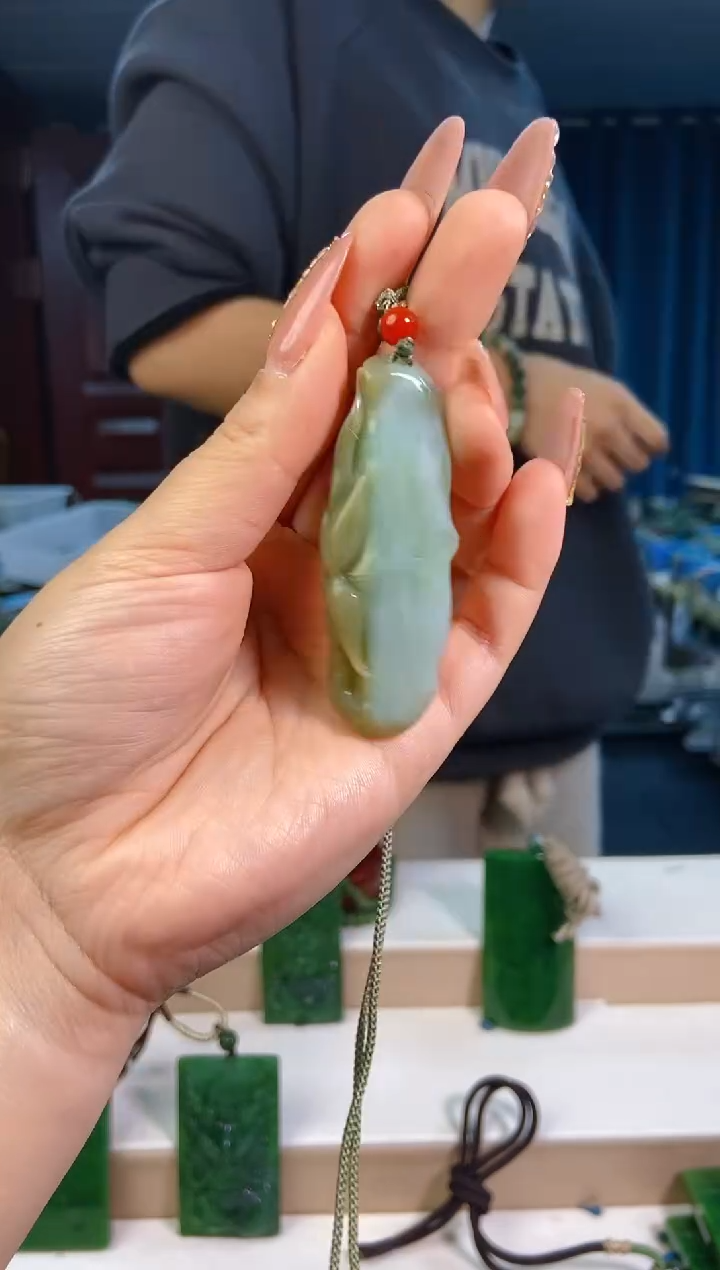 【闪购商品】和田玉挂件未镶嵌1