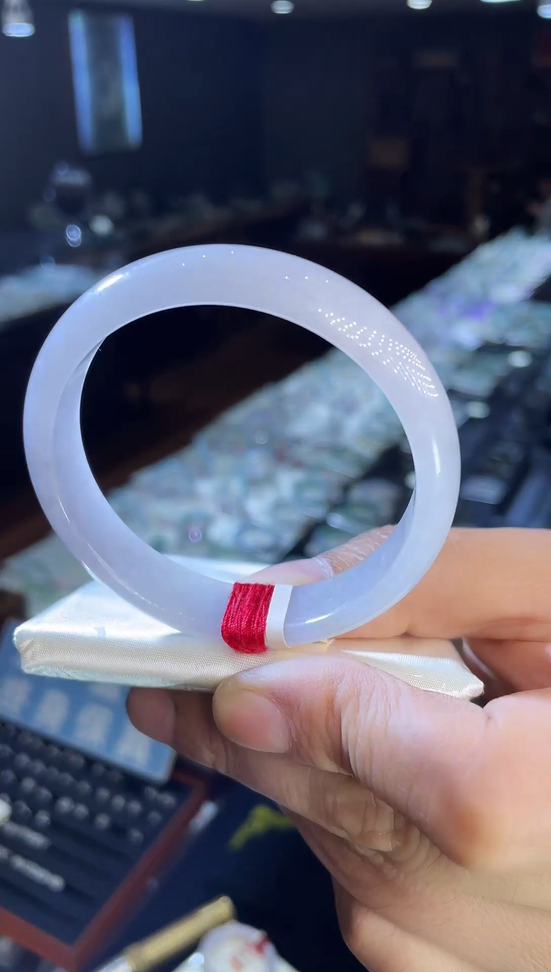 未镶嵌手镯翡翠56