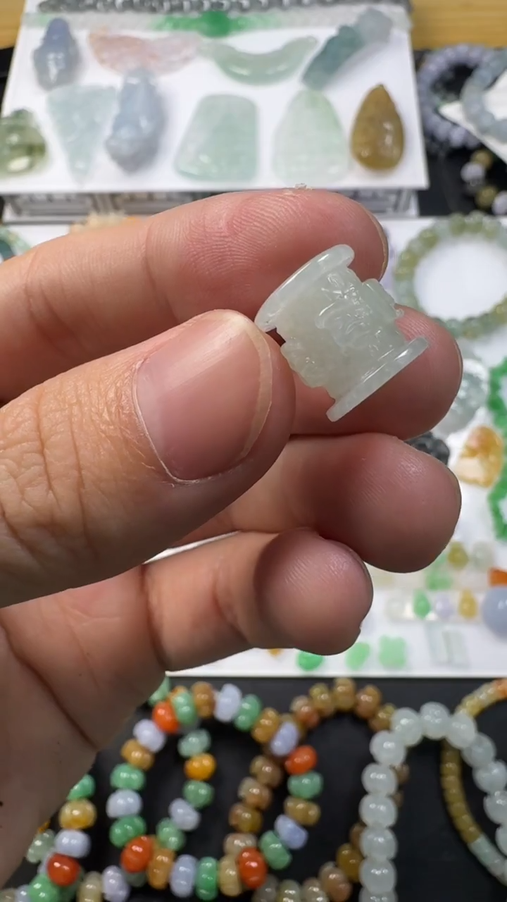 颈饰未镶嵌翡翠【闪购商品】 天然翡翠