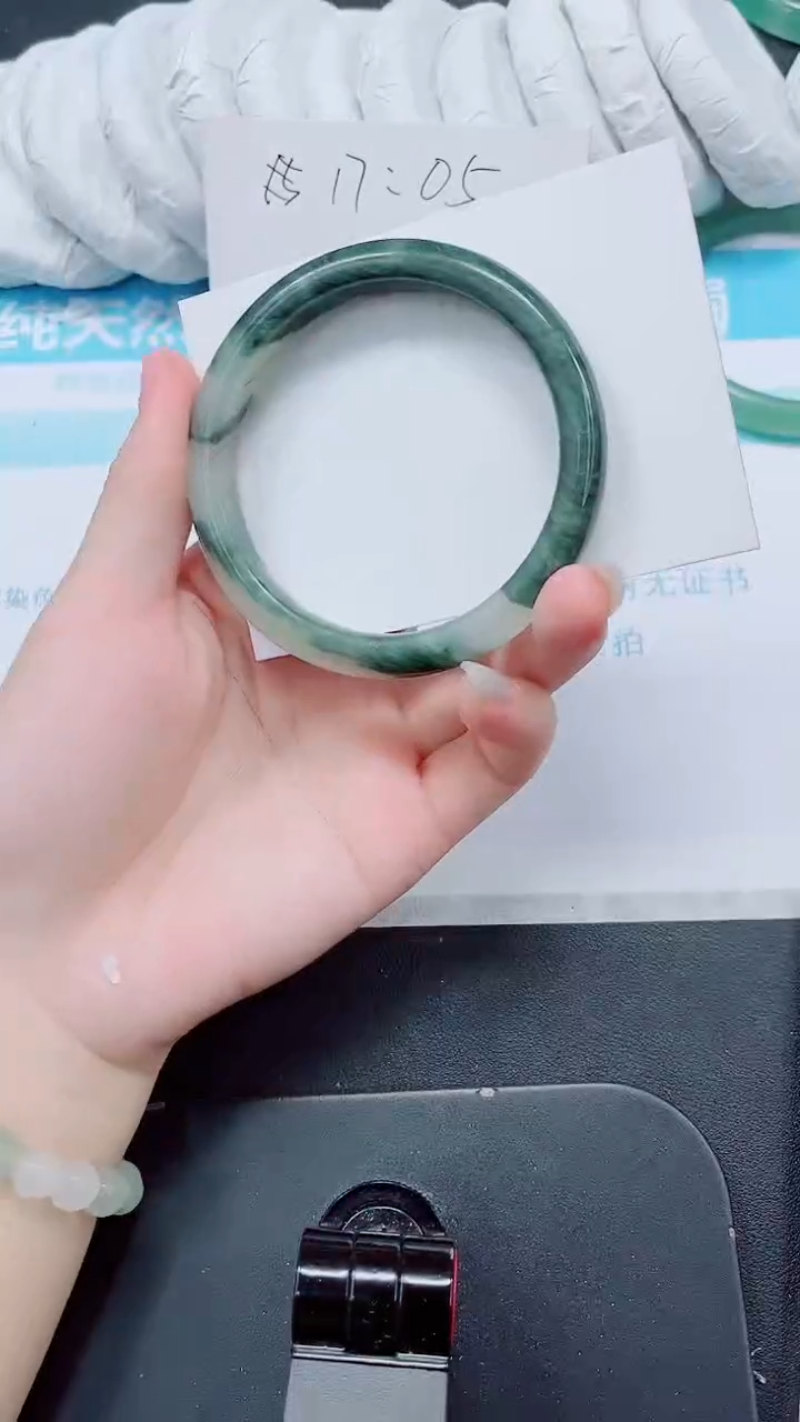 石英质玉手镯未镶嵌203/61.2