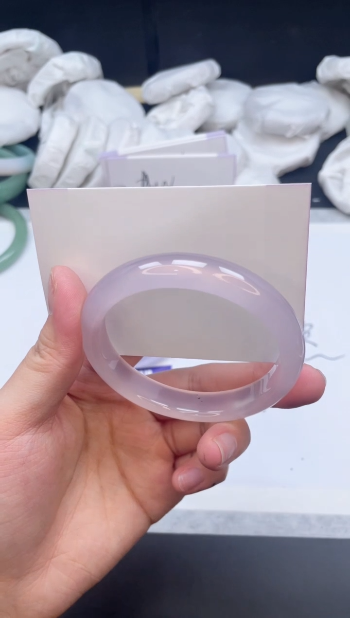 【闪购商品】石英质玉手镯未镶嵌259/57.8