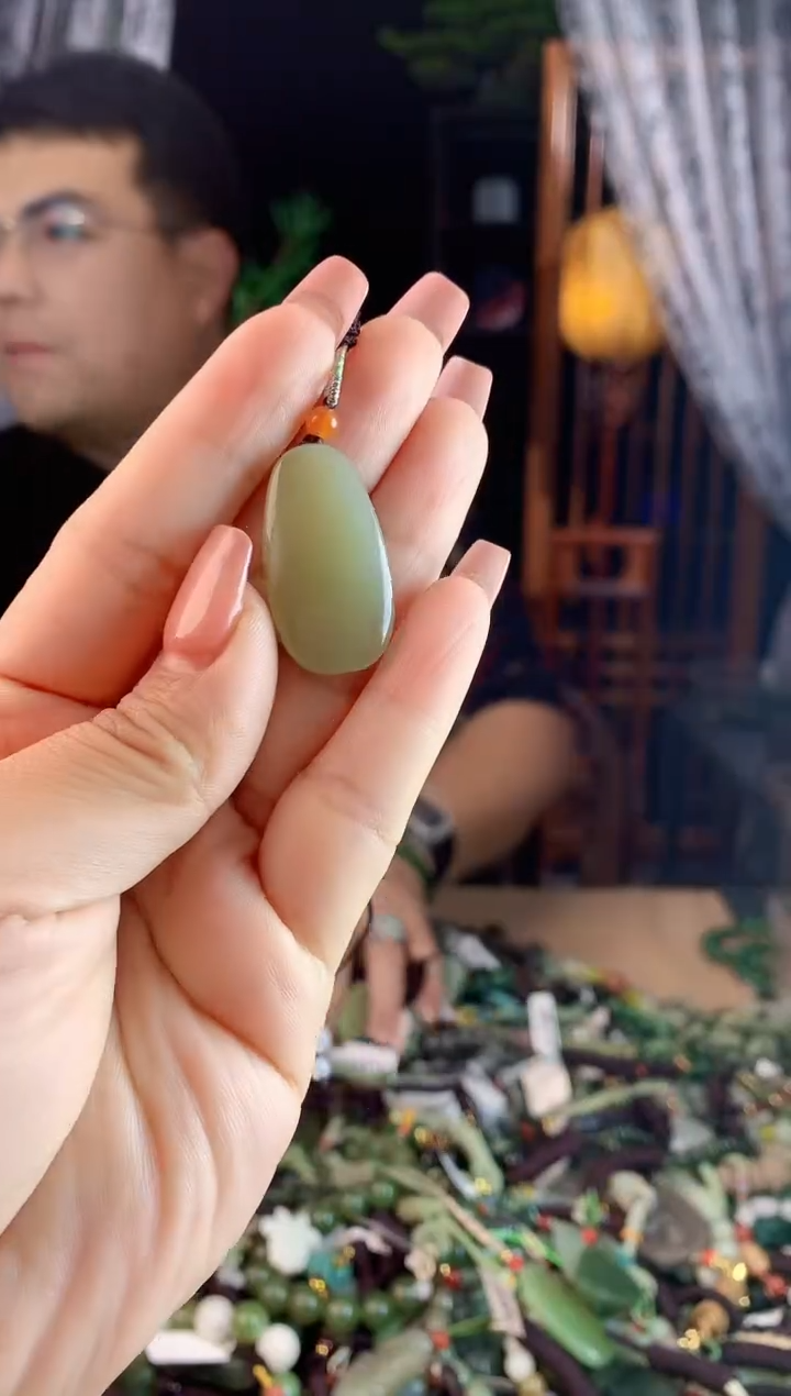 【闪购商品】和田玉挂件未镶嵌多样性发货拍一发一