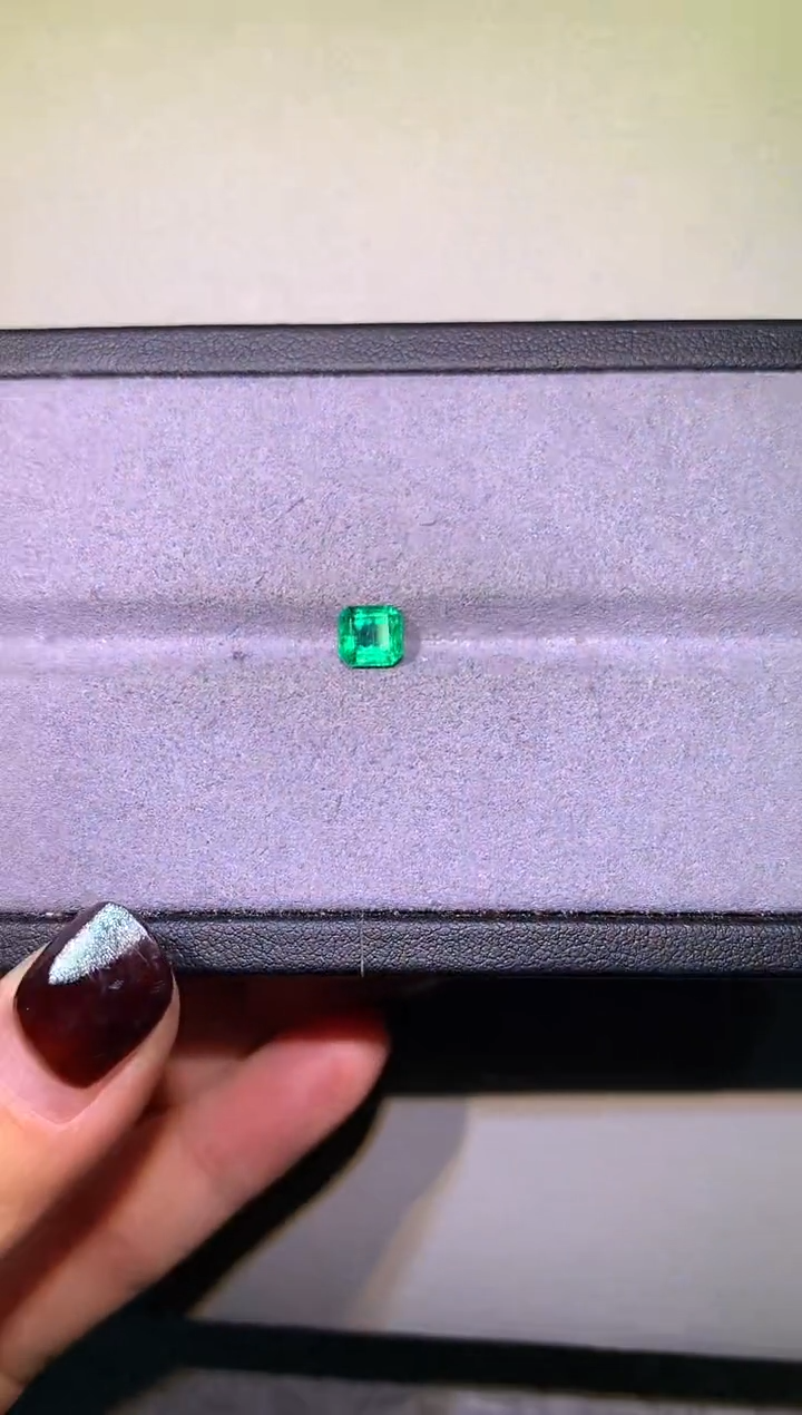 【闪购商品】祖母绿裸石未镶嵌1.2ctVVG微油吉尔德A225