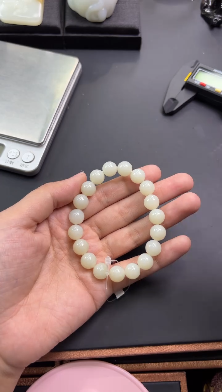 【闪购商品】和田玉手串未镶嵌且末微色差米达卡10