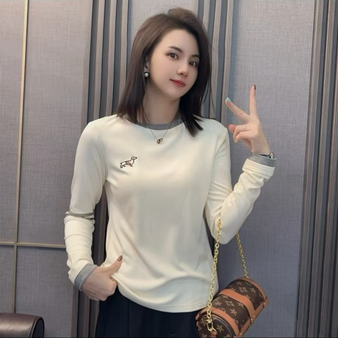 9295-（腊肠狗刺绣）（象牙白）加绒打底衫