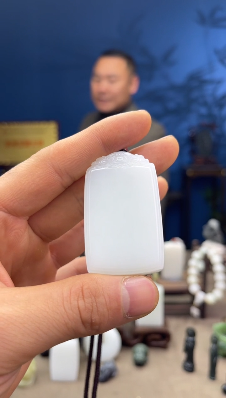 【闪购商品】和田玉颈饰未镶嵌1