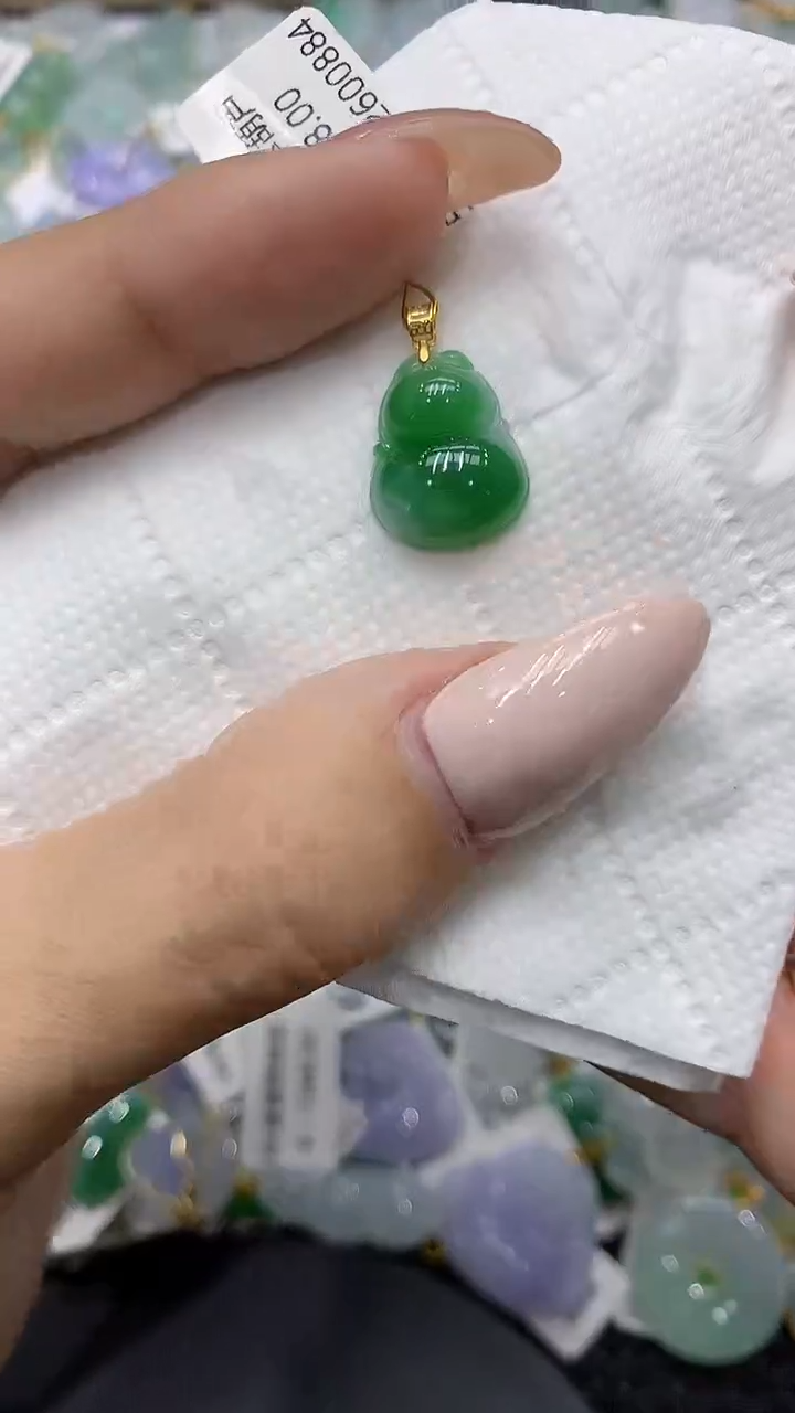 颈饰18K金镶嵌翡翠111111111111