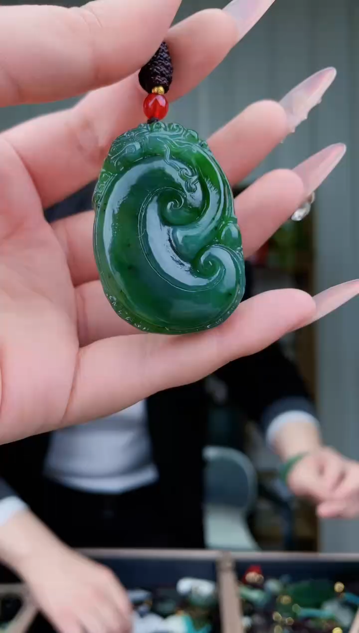 【闪购商品】和田玉挂件未镶嵌拍一发一，多样性发货！