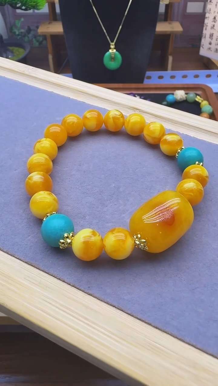 14K金镶嵌蜜蜡手链S366