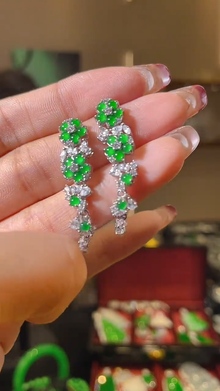 【闪购商品】翡翠耳饰银S925镶嵌天然翡翠A货