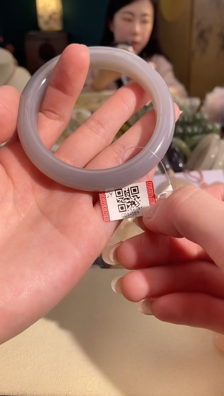 【闪购商品】和田玉手镯未镶嵌手镯55圈口