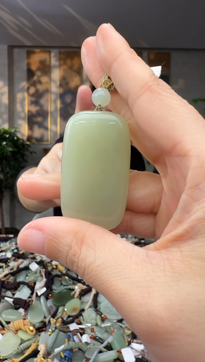 未镶嵌和田玉挂件拍一发一