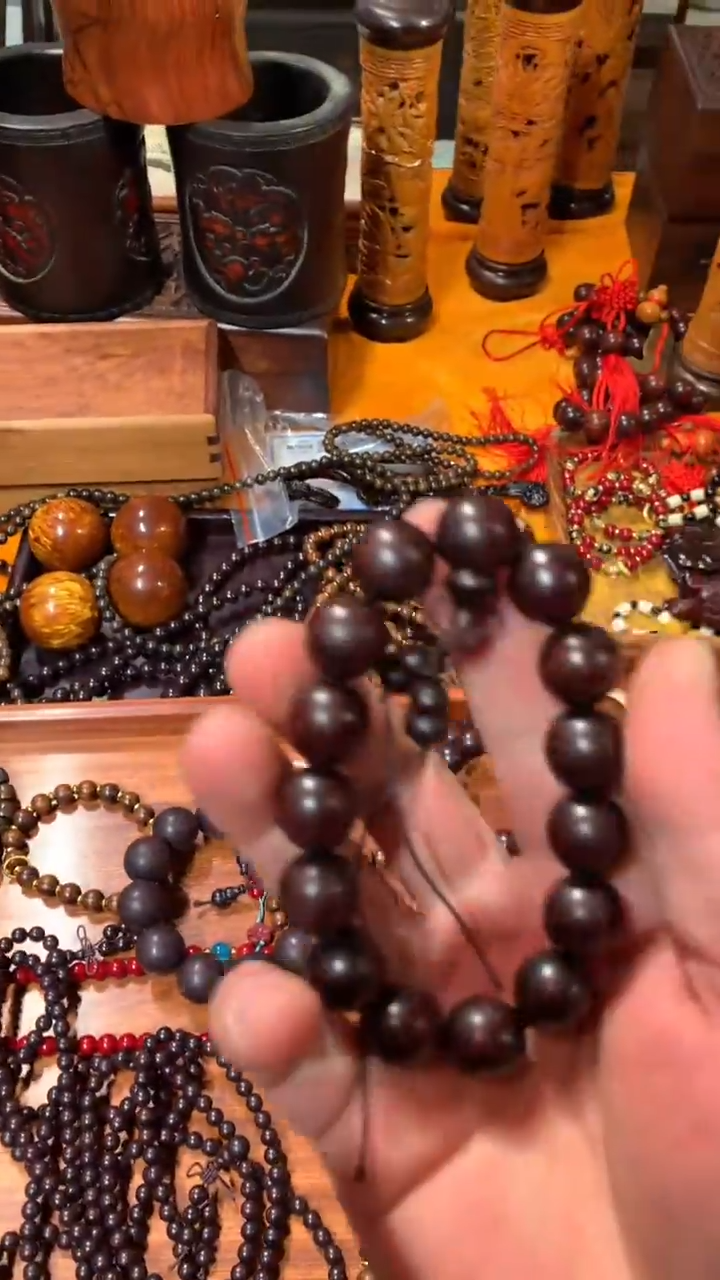 【闪购商品】花梨木类木艺1.5紫檀手串