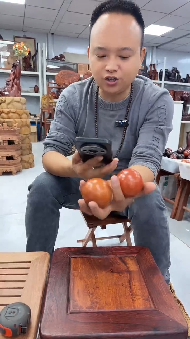 大果紫檀（缅甸花梨）木雕款工艺品88888888
