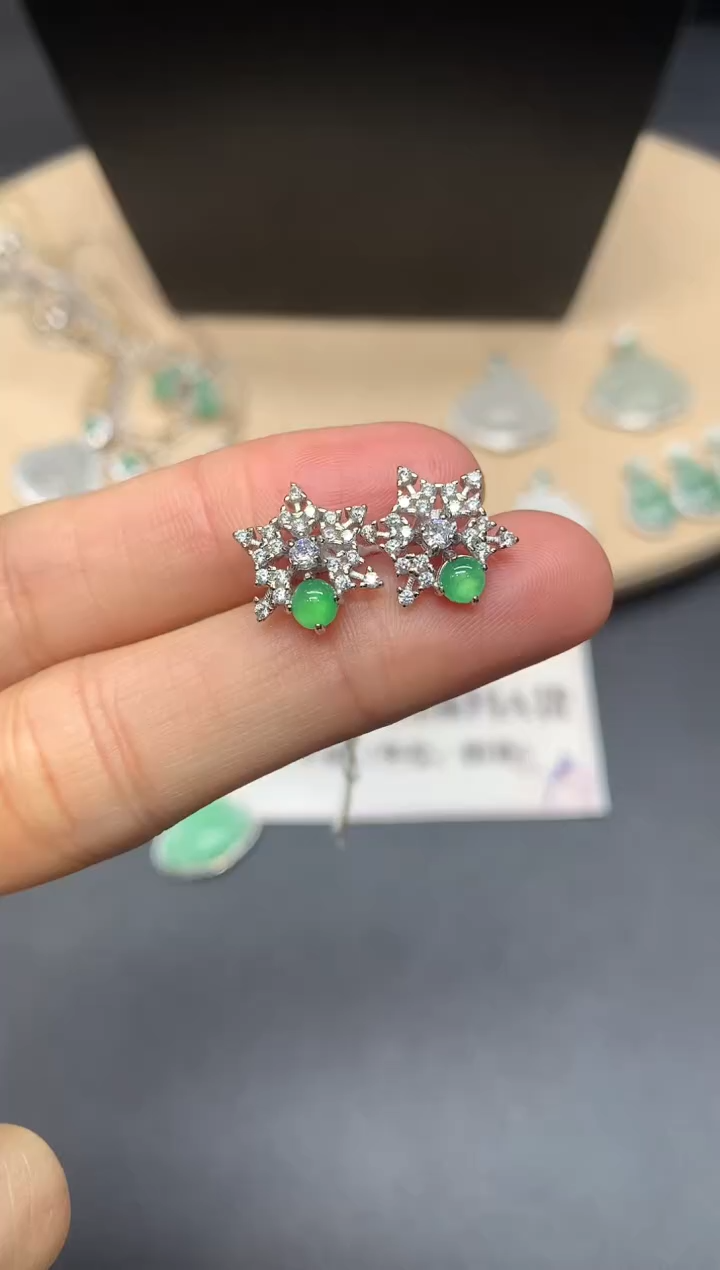 【闪购商品】翡翠耳饰银S925镶嵌蛋面【无服务费】