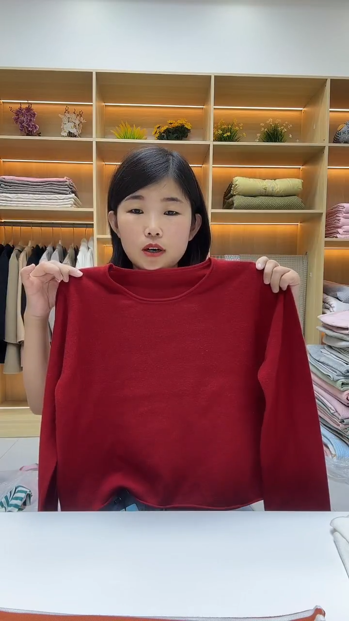 红色长袖         