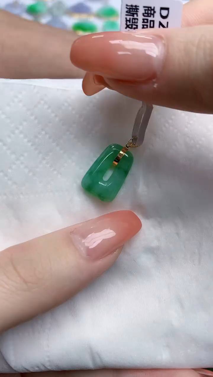 【闪购商品】翡翠颈饰18K金镶嵌天然缅甸翡翠A货