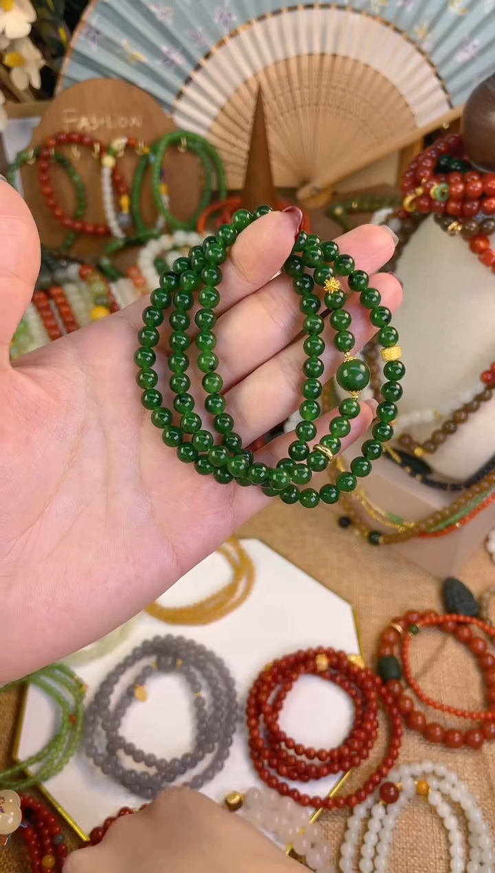 【闪购商品】和田玉三圈18K金镶嵌碧玉