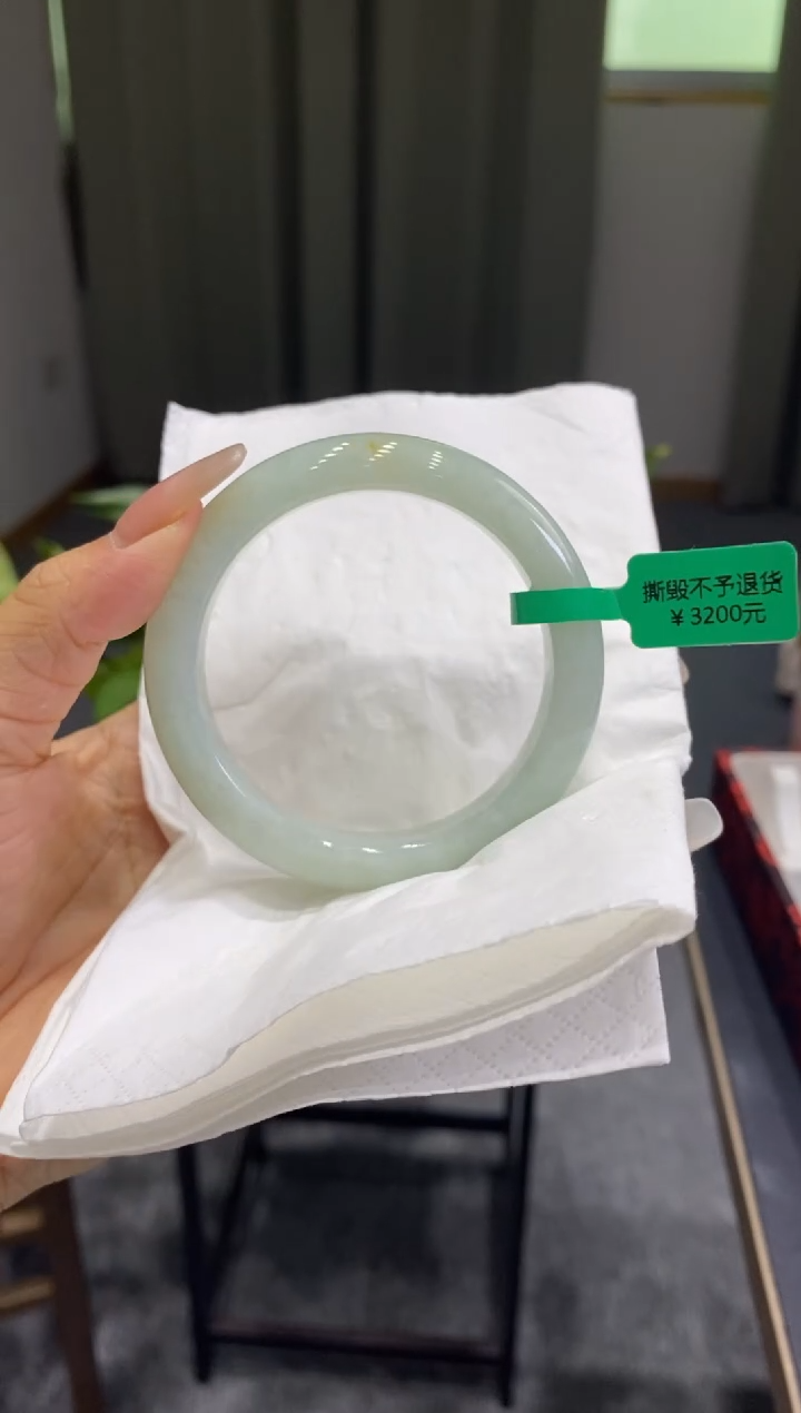 翡翠手镯未镶嵌00005339