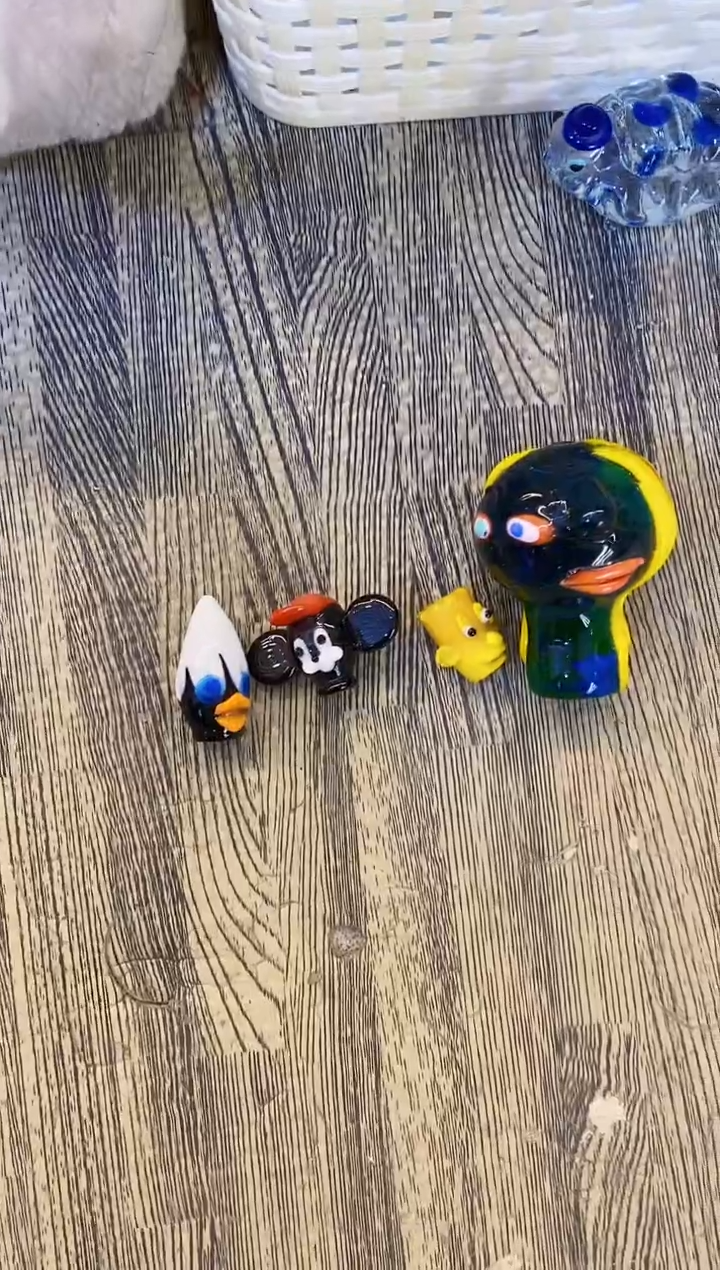 琉璃手工艺品4个人头