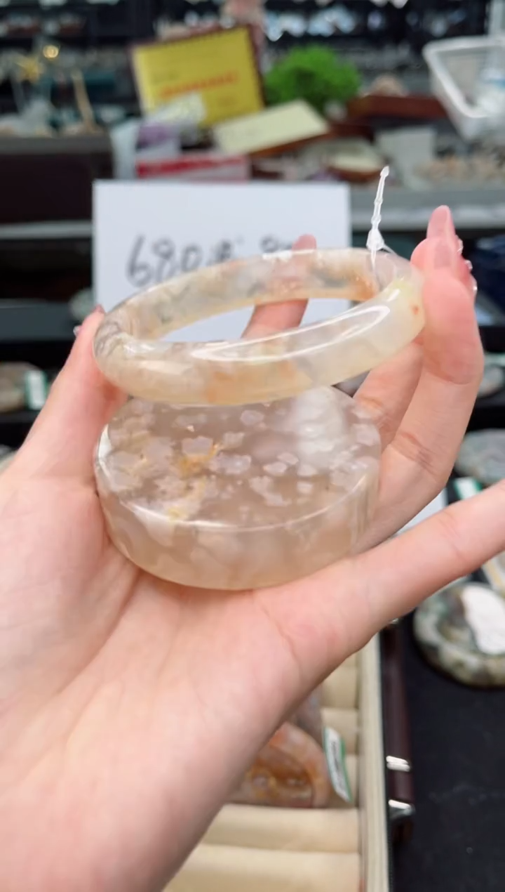 石英质玉未镶嵌手镯61圈口（赠品镯心）6359099