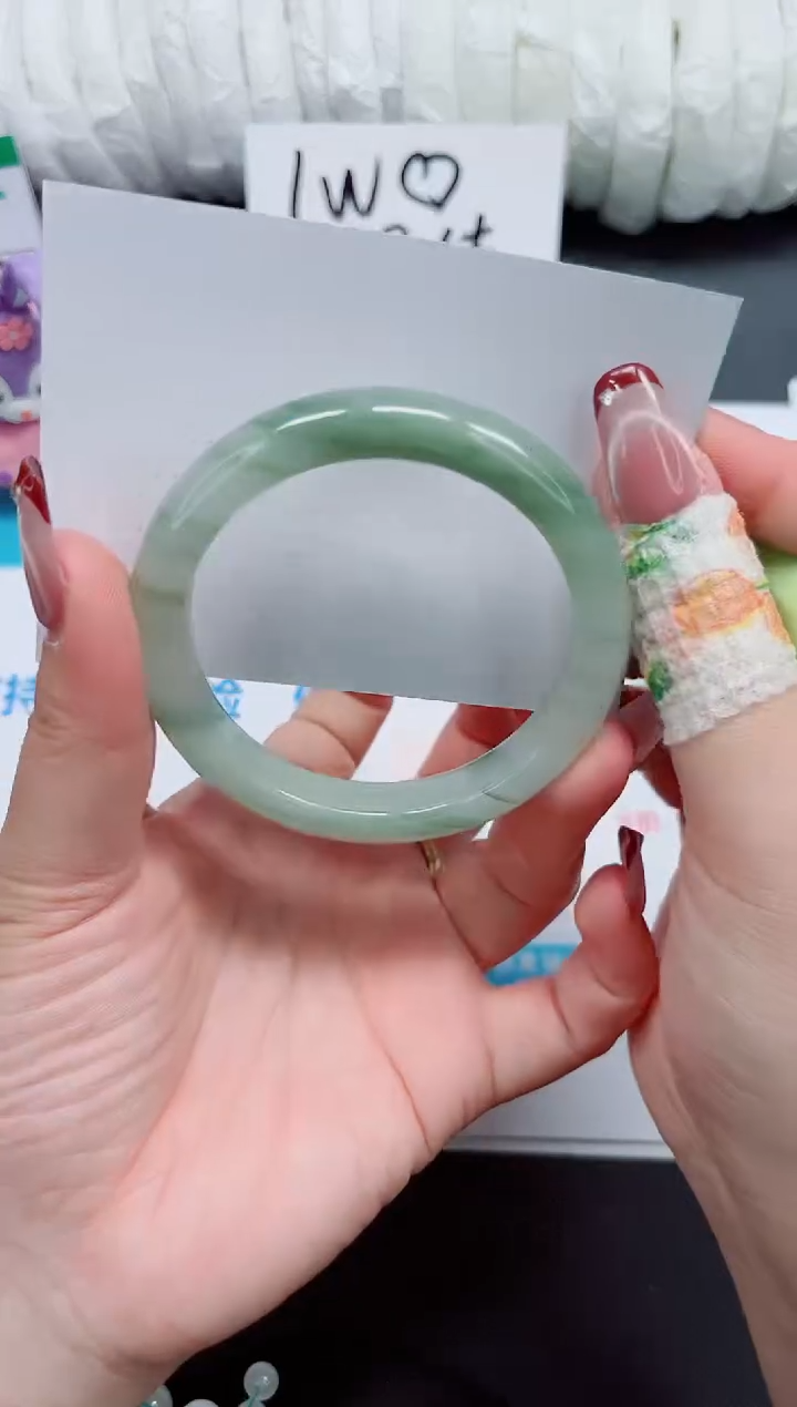 【闪购商品】石英质玉手镯未镶嵌167