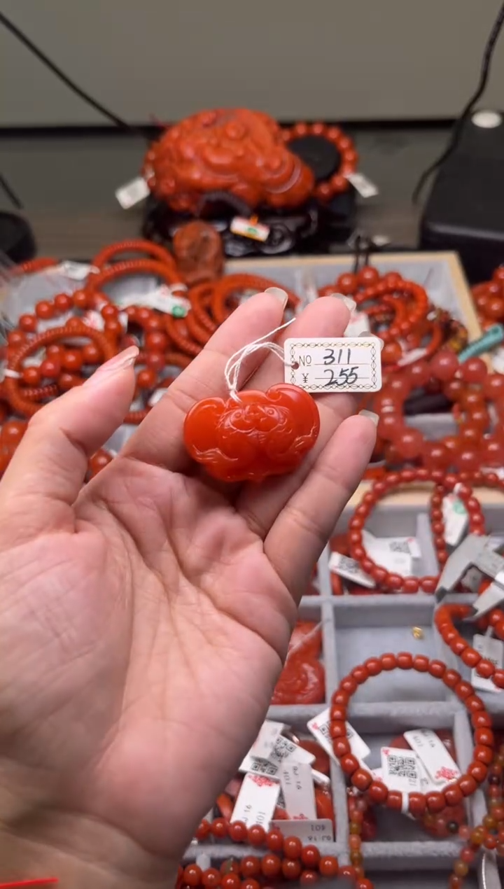 【闪购商品】南红玛瑙珠宝奇石未镶嵌311