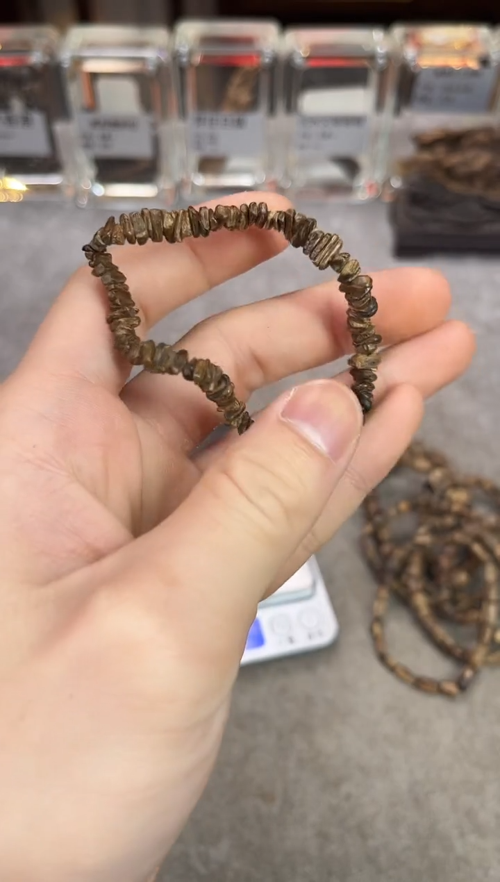 【闪购商品】沉香手串86号沉水国香多样性发货1条